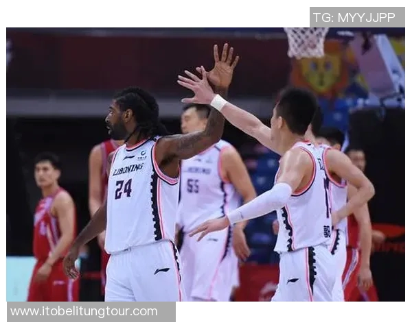 夏季联赛精彩对决辽宁队迎战青岛队全力争胜展现篮球魅力